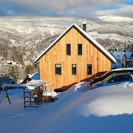Ferienhaus Vyhledovka *
