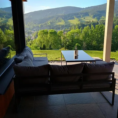 Ferienhaus Vyhledovka *